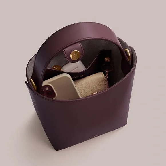 NWT CUYANA Mini Linea Bucket Bag in PLUM Smooth Leather - Picture 12 of 12